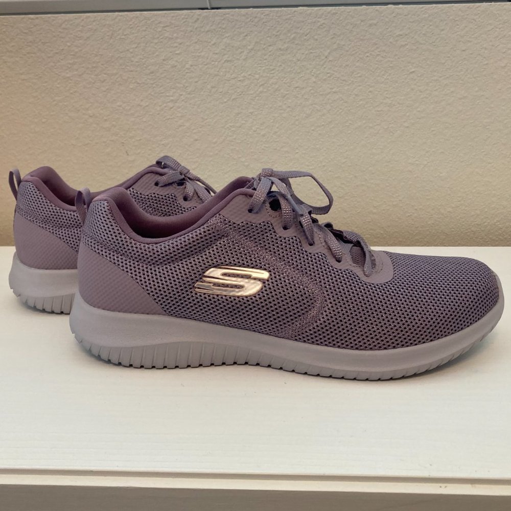 SKECHERS Women's Sneaker Purple US Size 8.5 EU 38.5  Ultra Flex-Free Spirit
